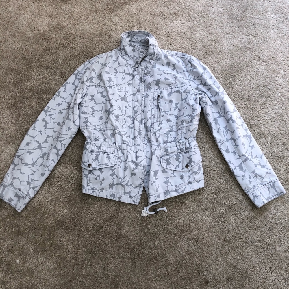 GAP Gray Camo Jacket size XL